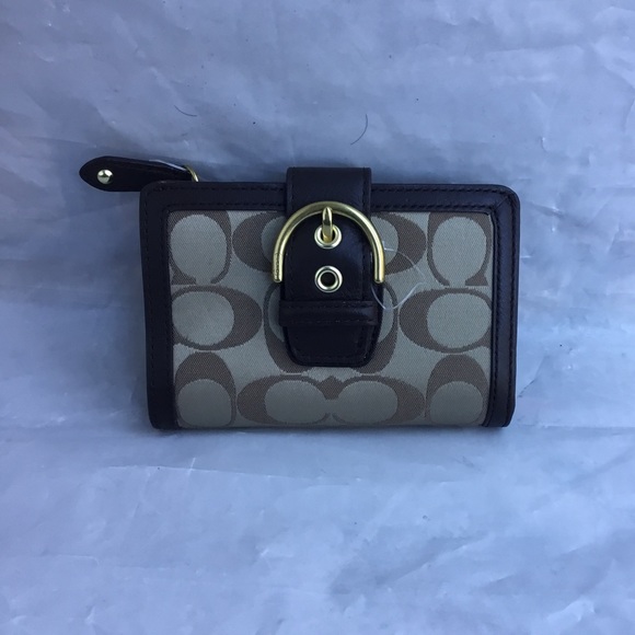 Monogramed Coach wallet - Picture 8 of 8